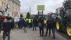 Sztum. Protest rolników i pikieta przed Starostwem.